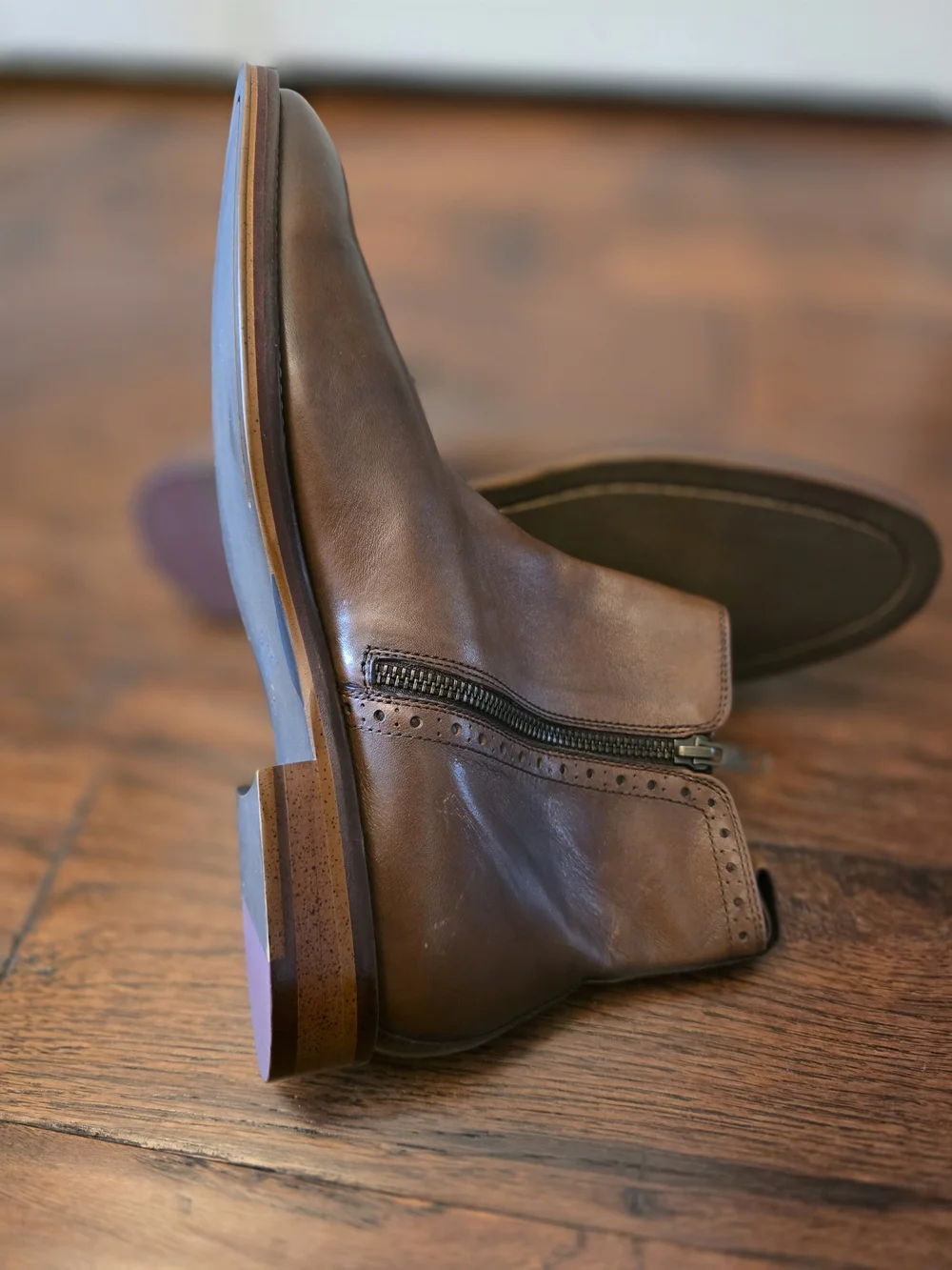 Johnson & Murphy MlMen's Brown Leather Chukka Zip Boots - Sleek Ankle Chukka